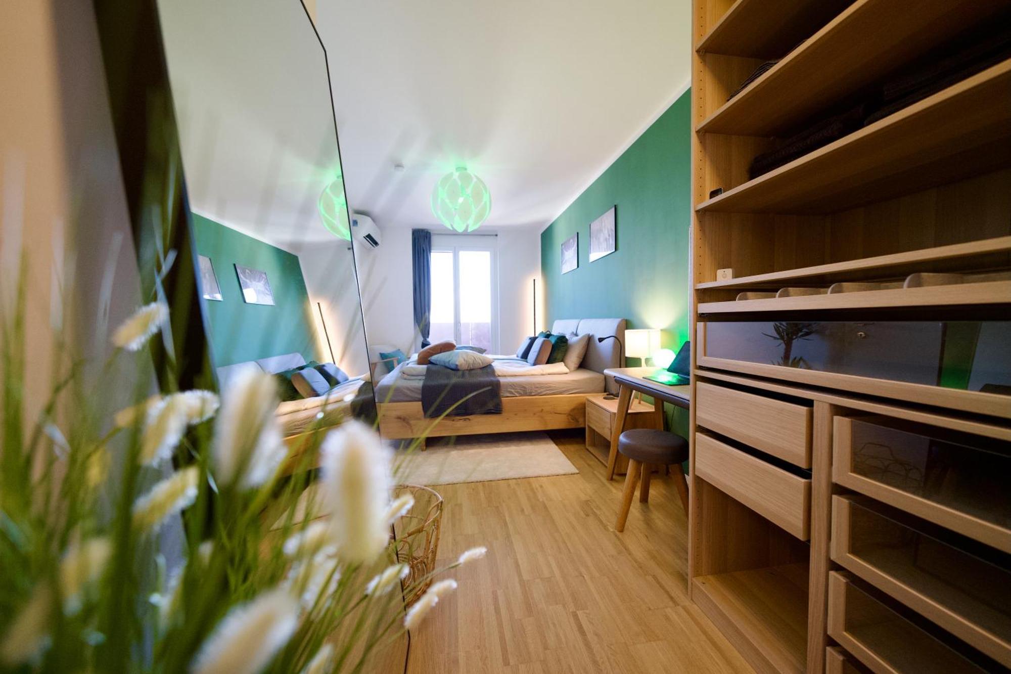 Edler Wohnraum Panoramablick 3 Sz Boxspringbetten, E-Ladestation, Kaffeevollautomat, Klima, Lift, Terrasse & 2Xtg Грац Екстер'єр фото