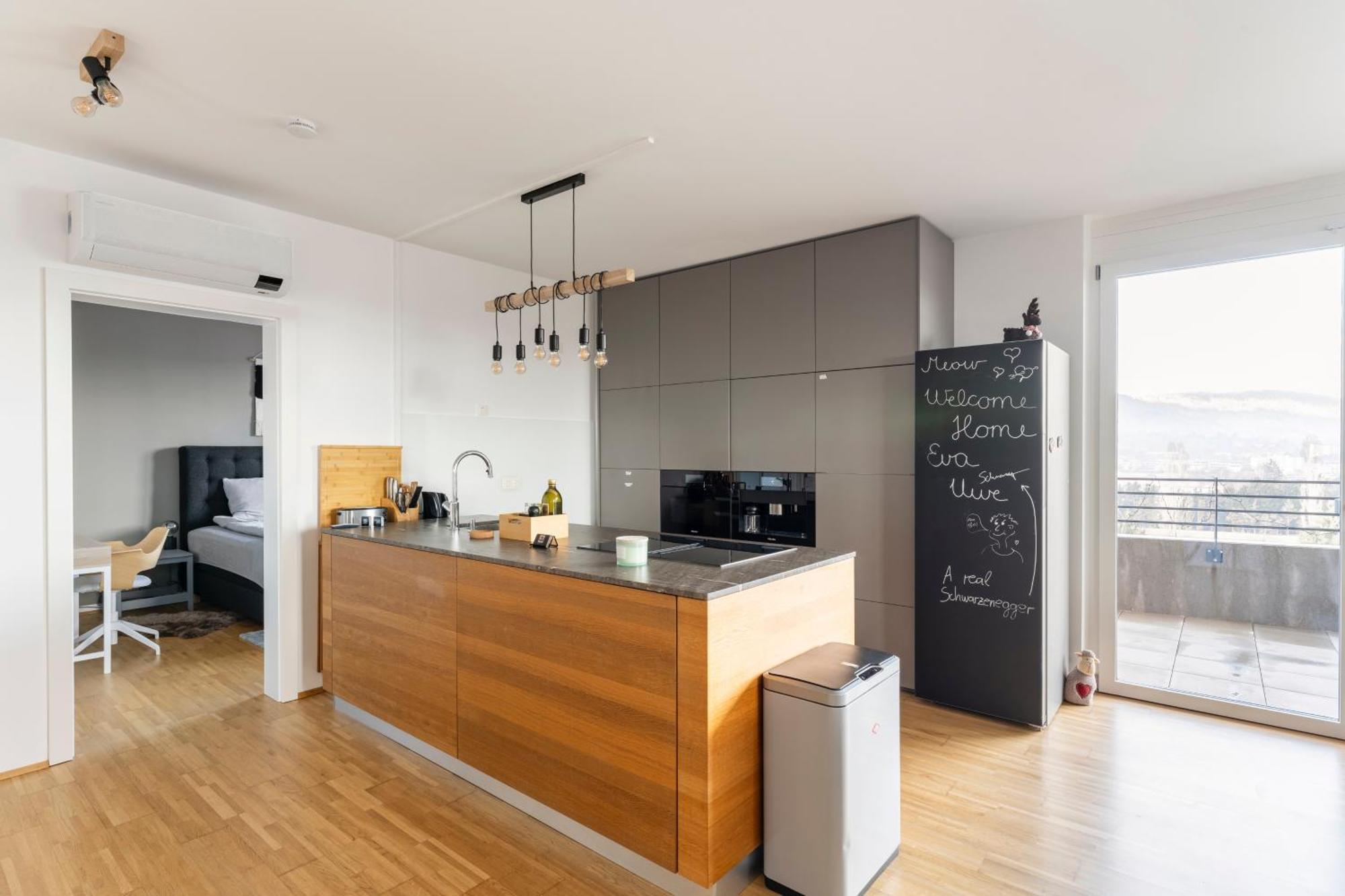 Edler Wohnraum Panoramablick 3 Sz Boxspringbetten, E-Ladestation, Kaffeevollautomat, Klima, Lift, Terrasse & 2Xtg Грац Екстер'єр фото